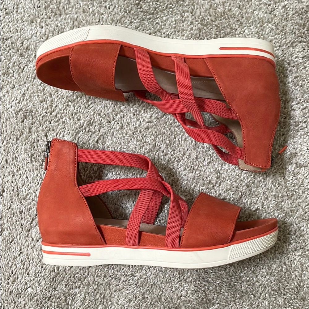 Eileen Fisher Women’s Burnt Orange Coral Nubuck Leather EVA Sandals size 8